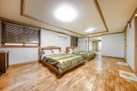 Buan Gyeokpo Chaeseok Resotel Oakville