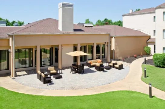 亨茨維爾大學大道萬怡酒店