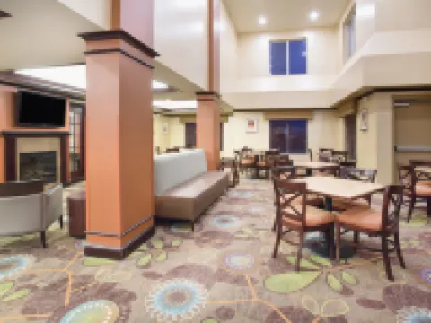 Holiday Inn Express & Suites Minot by IHG Hoteles en Minot