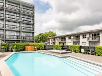 Heartland Ambassador Hotel Hamilton Hotels in Hamilton