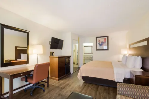 Quality Inn & Suites Conference Center Statesboro Historic District Hotels in Statesboro