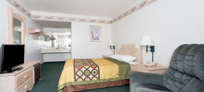 Super 8 by Wyndham Cottonwood Hotels in Yavapai County