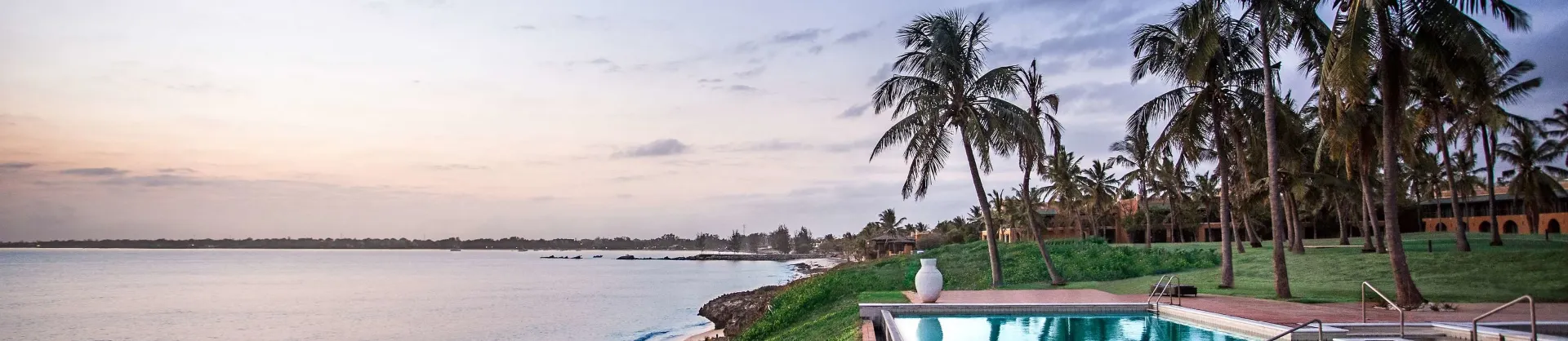 Popular 4-Star Select Hotels Near Cidade de Pemba