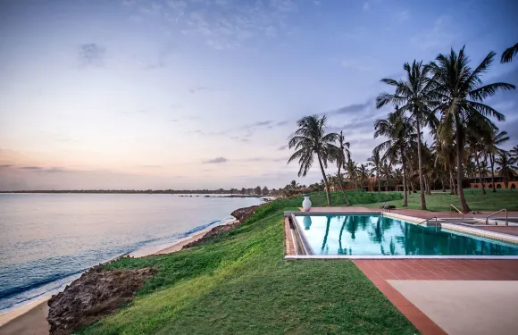 安凡妮奔巴海灘酒店