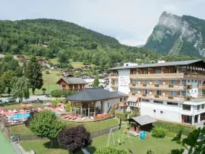 Chalet-Hôtel Neige et Roc, the Originals Relais