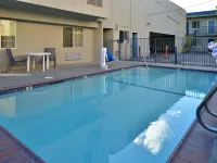 Americas Best Value Inn-Hollywood-Los Angeles Hotel dekat Prainha Tip