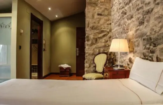 娜瓦拉皇家鄉間酒店