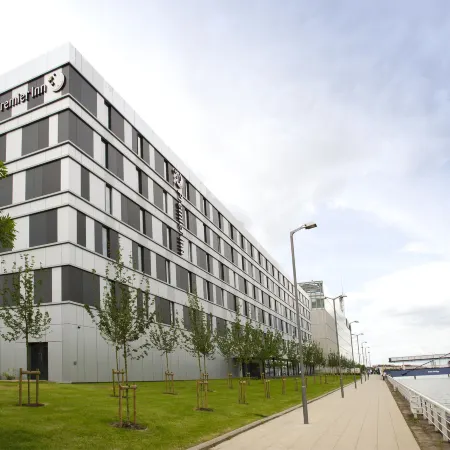 Premier Inn Glasgow Pacific Quay