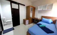 D Laris BSD Hotels in Pagedangan