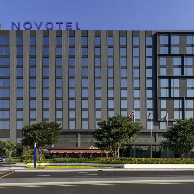 Novotel Bangkok Future Park Rangsit Hotels near Don Mueang Train Station