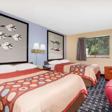 Super 8 by Wyndham Warner Robins