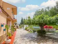 Masia del Mosso - parking