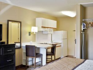 Extended Stay America Suites - Kansas City - Country Club Plaza