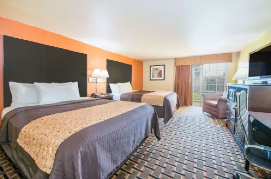 Days Inn by Wyndham Joplin