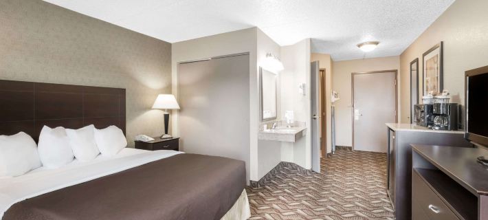 Days Inn by Wyndham Bismarck Hotels in Bismarck