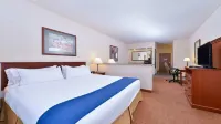 Holiday Inn Express & Suites Farmington (Bloomfield)