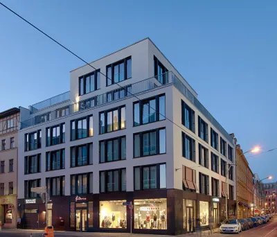 Numa I Nook Rooms & Apartments Hotel dekat AMPELMANN shop in the Hackescher Markt