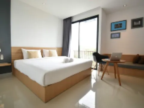 B Boutique Residence Hotels near Banchongsub Surat Thani Company Limited