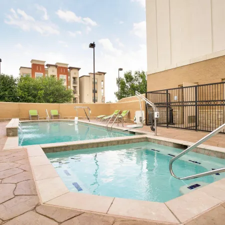 Holiday Inn Express & Suites DALLAS NE - ALLEN by IHG