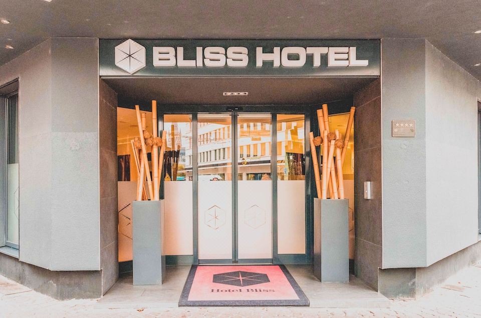 3. Bliss Ho..