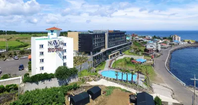 Navis Hotel Các khách sạn gần Aewol Coast Road