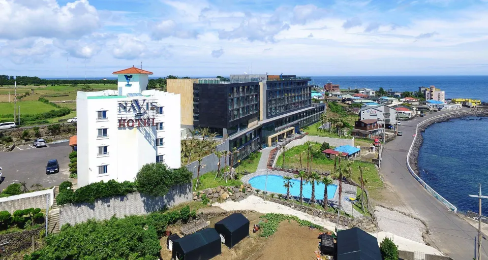 Navis Hotel