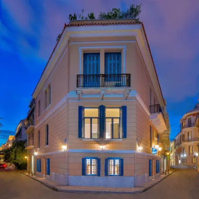 Art Pantheon - Suites & Apartments Hotels in Plaka