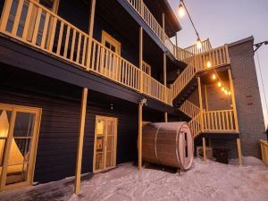 Remparts 2 Bed w Private Terrace & Sauna