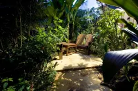 Villas Sur Mer Hotels in Запад Энд