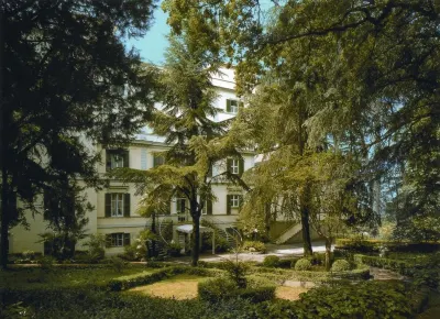 Hotel Villa Aricia فنادق في أريكتشيا