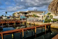 Bay Palms Waterfront Resort - Hotel and Marina Hotels in Saint Pete Beach