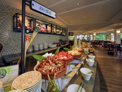 レストラン スイソテル ザ スタンフォードの写真