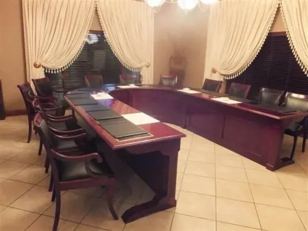 Witwater Guest House Отели рядом с достопримечательностью «Terminal 1 of O. R. Tambo International Airport»