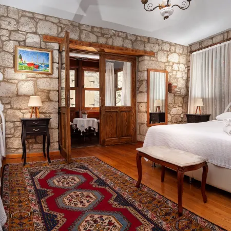 Flores Hotel Alacati