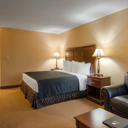 Grand Hotel at Bridgeport