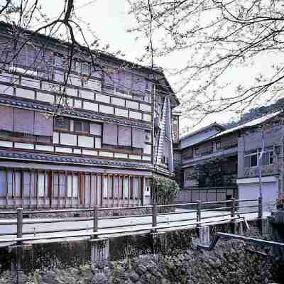 Sennen No Yu Koman Hotel Exterior