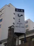 Hotel + Arte