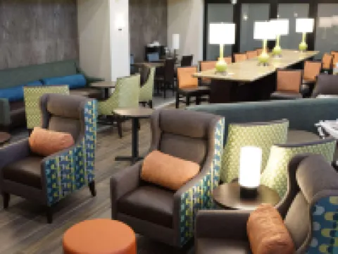 Hampton Inn & Suites Las Vegas Airport Hotels in Paradise