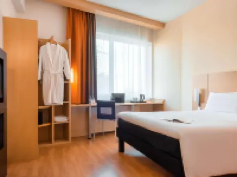 ibis Moscow Paveletskaya Các khách sạn gần Quảng trường Nhà thờ