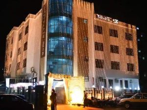 Hotel the Leaf - Gomti Nagar Lucknow