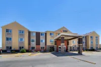 Comfort Inn & Suites Waterloo - Cedar Falls - Pools