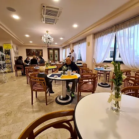 Hotel Sabra