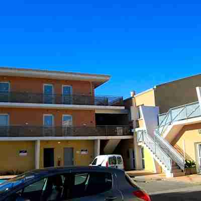Hôtel Ariane Hotel Exterior