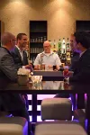 Hotel de Zoete Inval Haarlemmerliede - Quầy bar