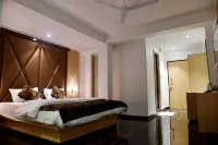Hotel Monarch Center Point Near Dahanu Beach, Bordi