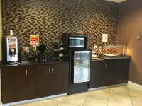 Microtel by Wyndham Perry National Fairground Area I-75 - breakfast