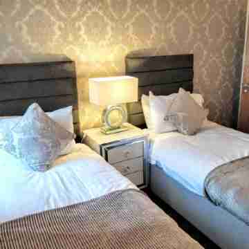 Number 4 Rooms
