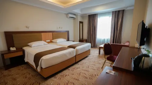 Grand Asrilia Hotel Hotels in Lengkong