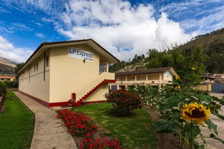 LP Los Portales Hotel Tarma Отели в г. Тарма