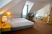 Hotel Alpha
